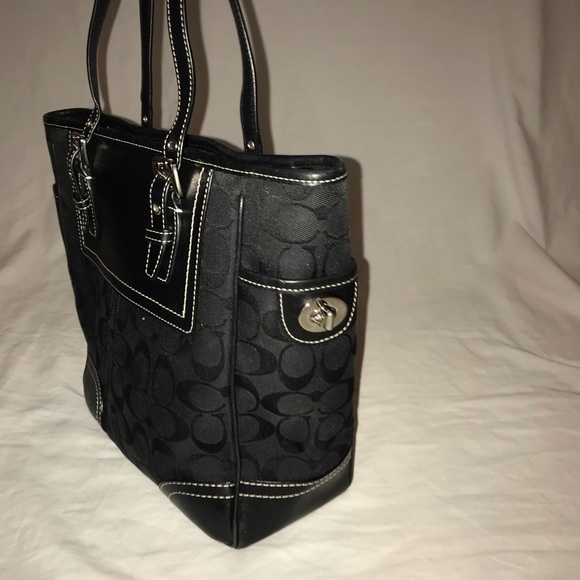 Black Signature Coach Tote Bag - Picture 4 of 7